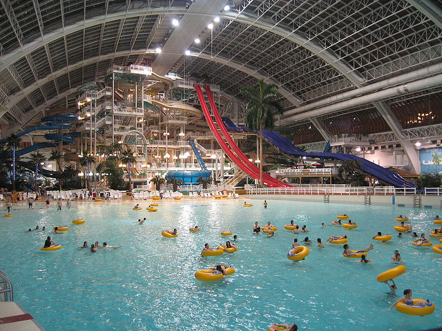 6 Largest Indoor Water Parks in the World (with Map) - Touropia