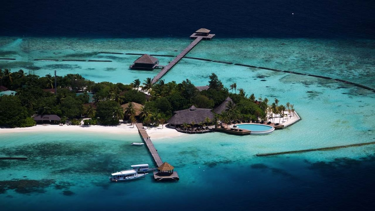 Komandoo Maldive Island Resort