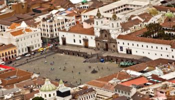 3 popular tourist attractions in ecuador
