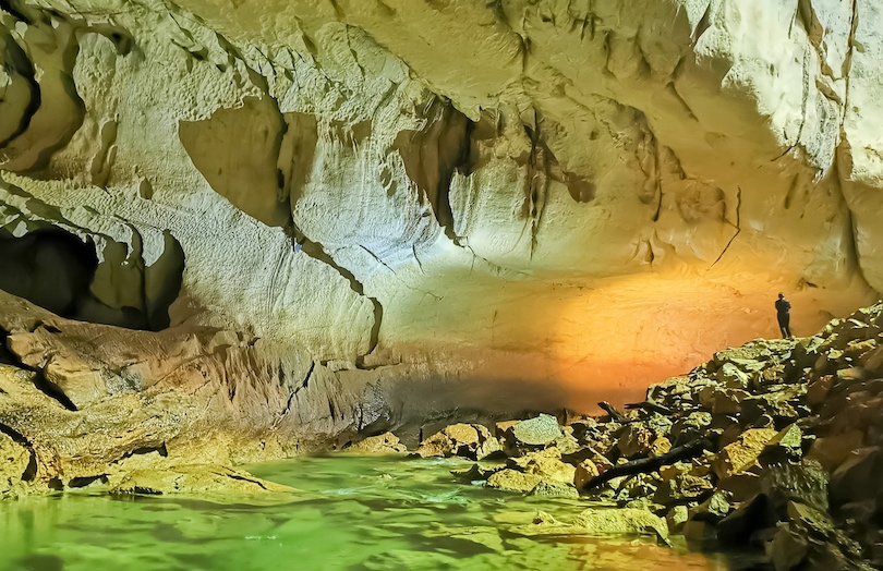 Gunung Mulu Cave