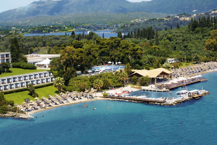 10 Best Beach Resorts In Greece With Photos Map Touropia 10 Best Beach Resorts In Greece With Photos Map Touropia