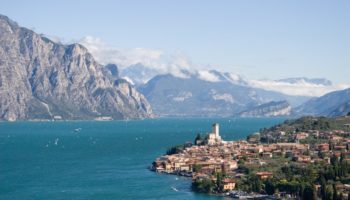 tourist map of italian lakes