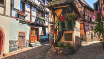 tourist hotspots in france