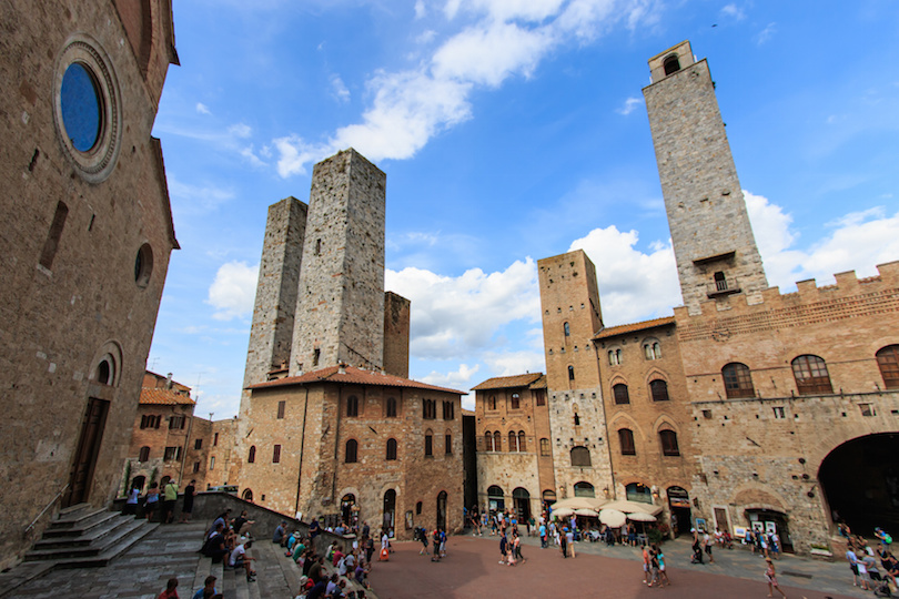 Central sqaure of San Gimignano, Tuscany