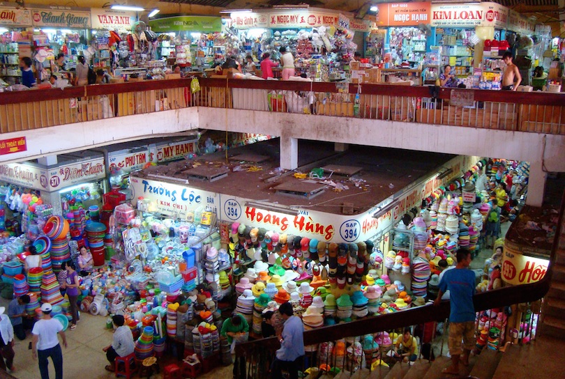 Binh Tay Market