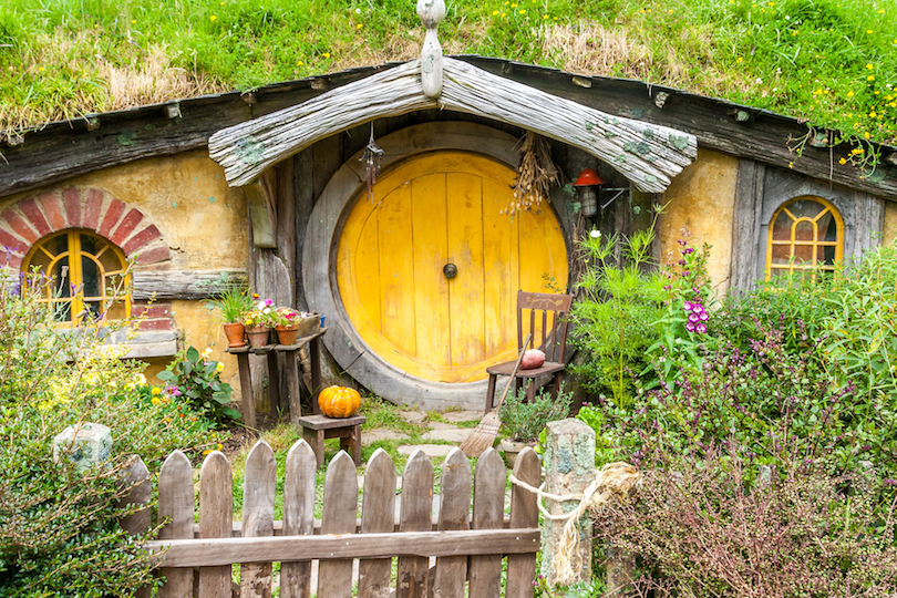 Hobbiton Movie Set