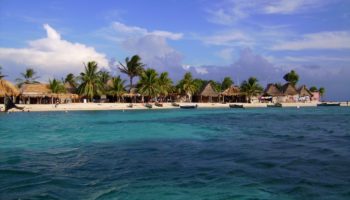 best places to travel honduras