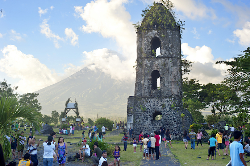 tourist spots in south luzon