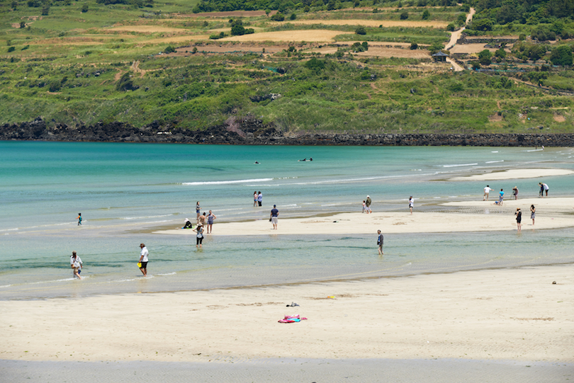 Hamdeok Beach