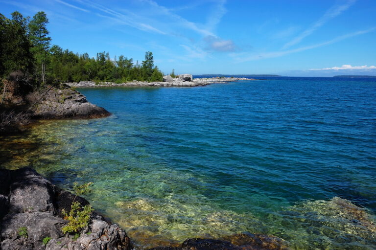 19 Largest Lakes In The World Photos Touropia 19-largest-lakes-in-the-world-photos-touropia