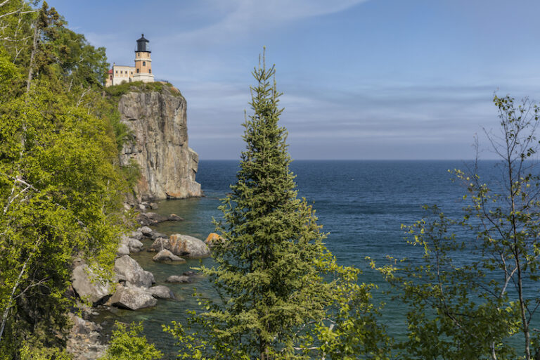 19 Largest Lakes In The World Photos Touropia 19-largest-lakes-in-the-world-photos-touropia