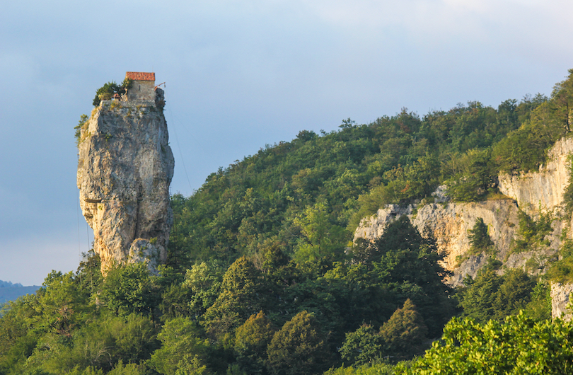 Katskhi Pillar