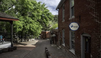 Reeder's Alley