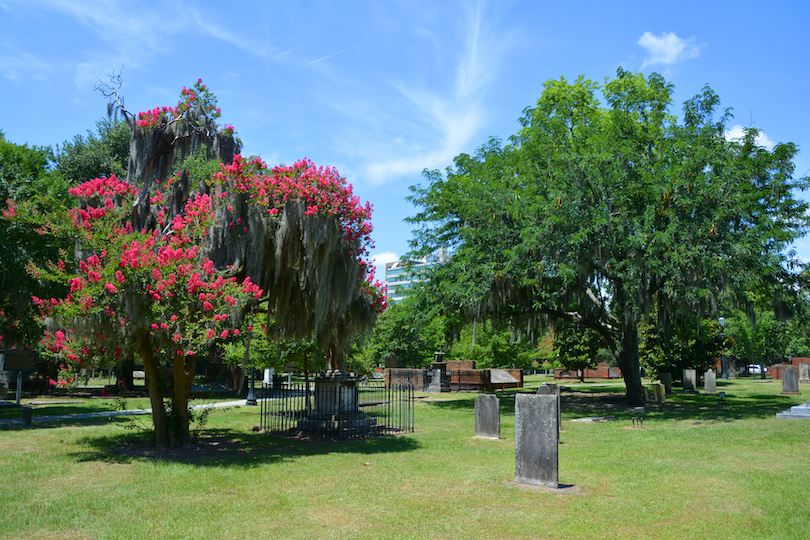 Colonial Park Cemetery