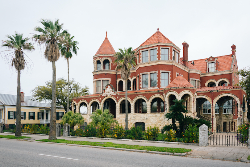 Moody Mansion