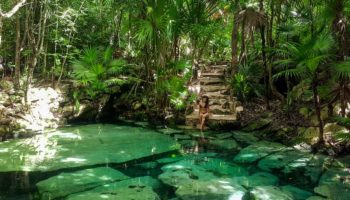 Cenote Azul