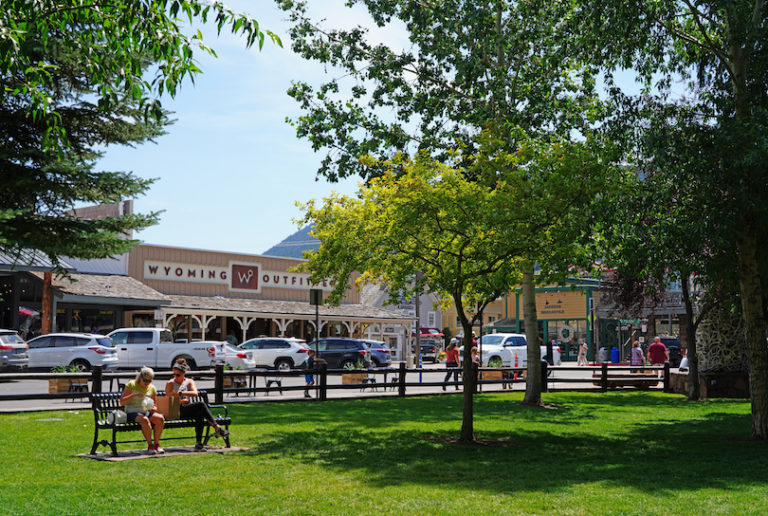 8 Best Cities to Visit in Wyoming (+Photos) Touropia