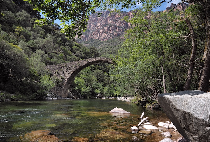 Spelunca Gorge