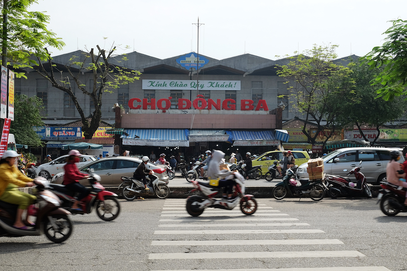 Dong Ba Market