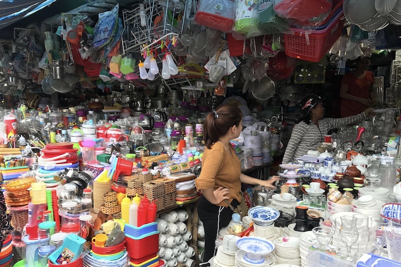 Dong Ba Market
