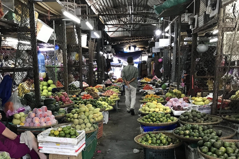 Dong Ba Market
