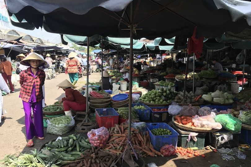 Dong Ba Market