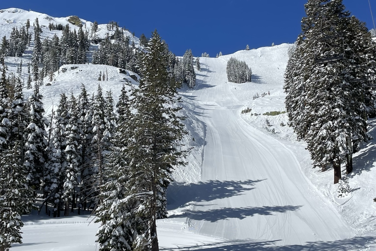 Palisades Tahoe Ski Resort