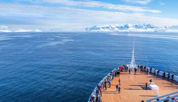 Cruise Antarctica