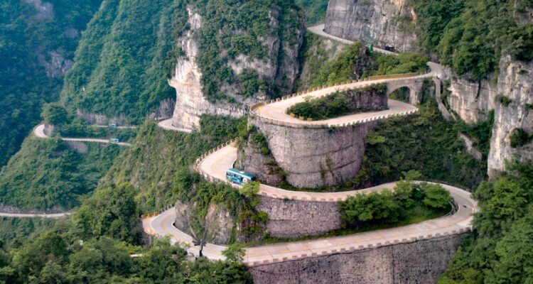 99-Bend Road to Heaven