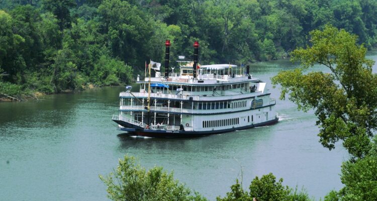 Cumberland River Cruise