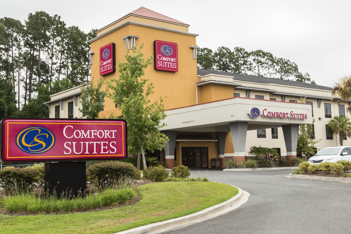 Comfort Suites