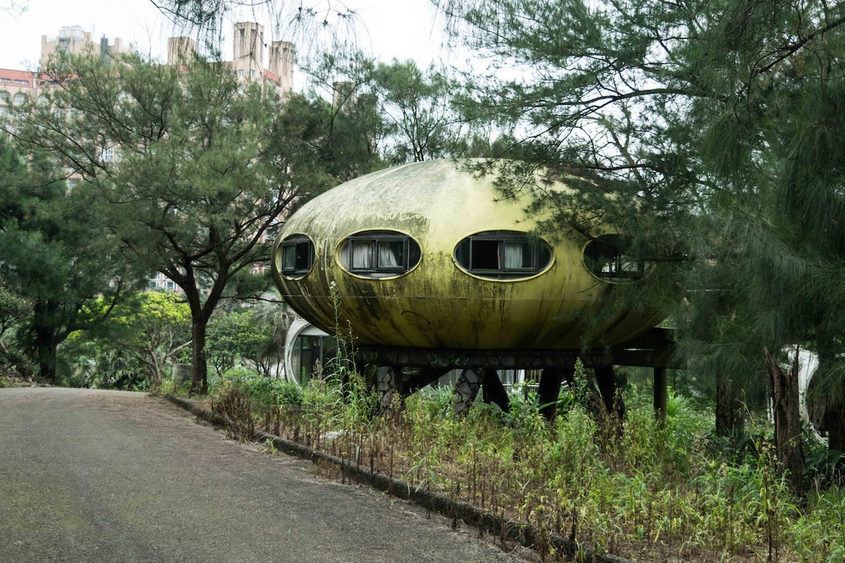 Futuro UFO Village