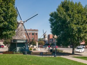 Pella