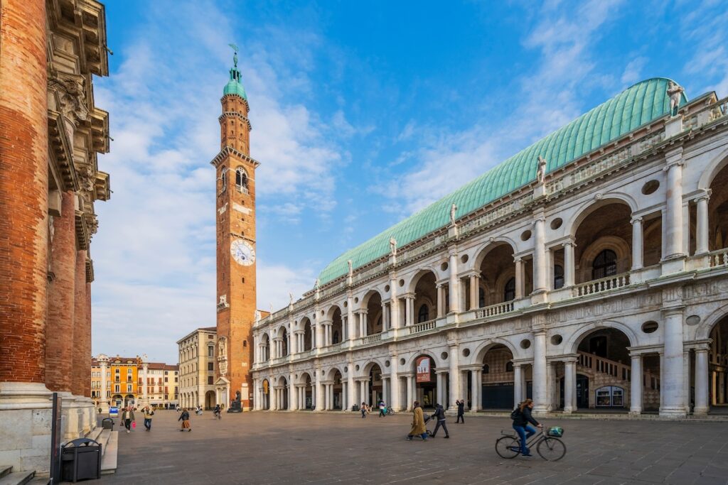 9 Beautiful Examples of Renaissance Architecture (+Photos) - Touropia