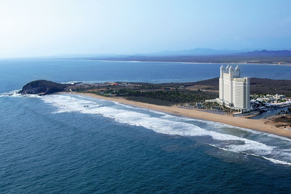 Hotel Riu Emerald Bay