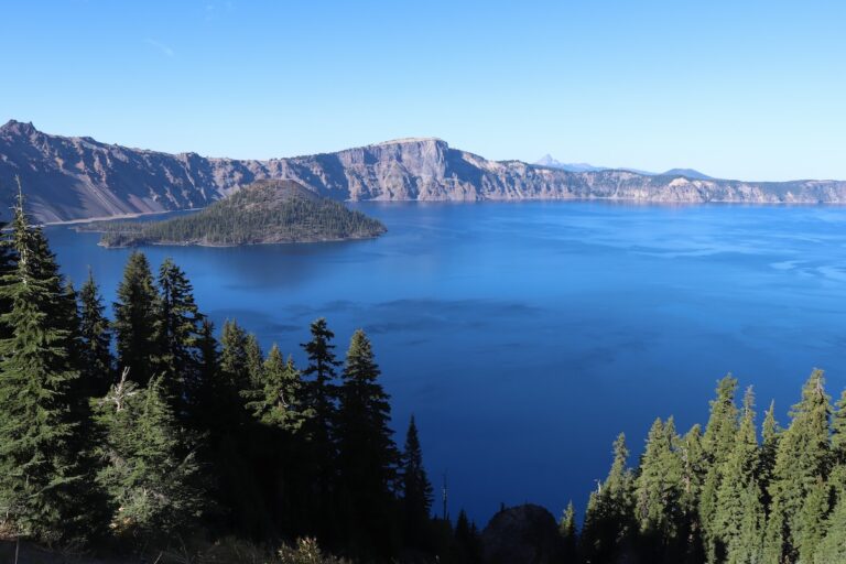 Dozen Lake Rim The Most Breathtaking Views in America (+Photos) - Touropia