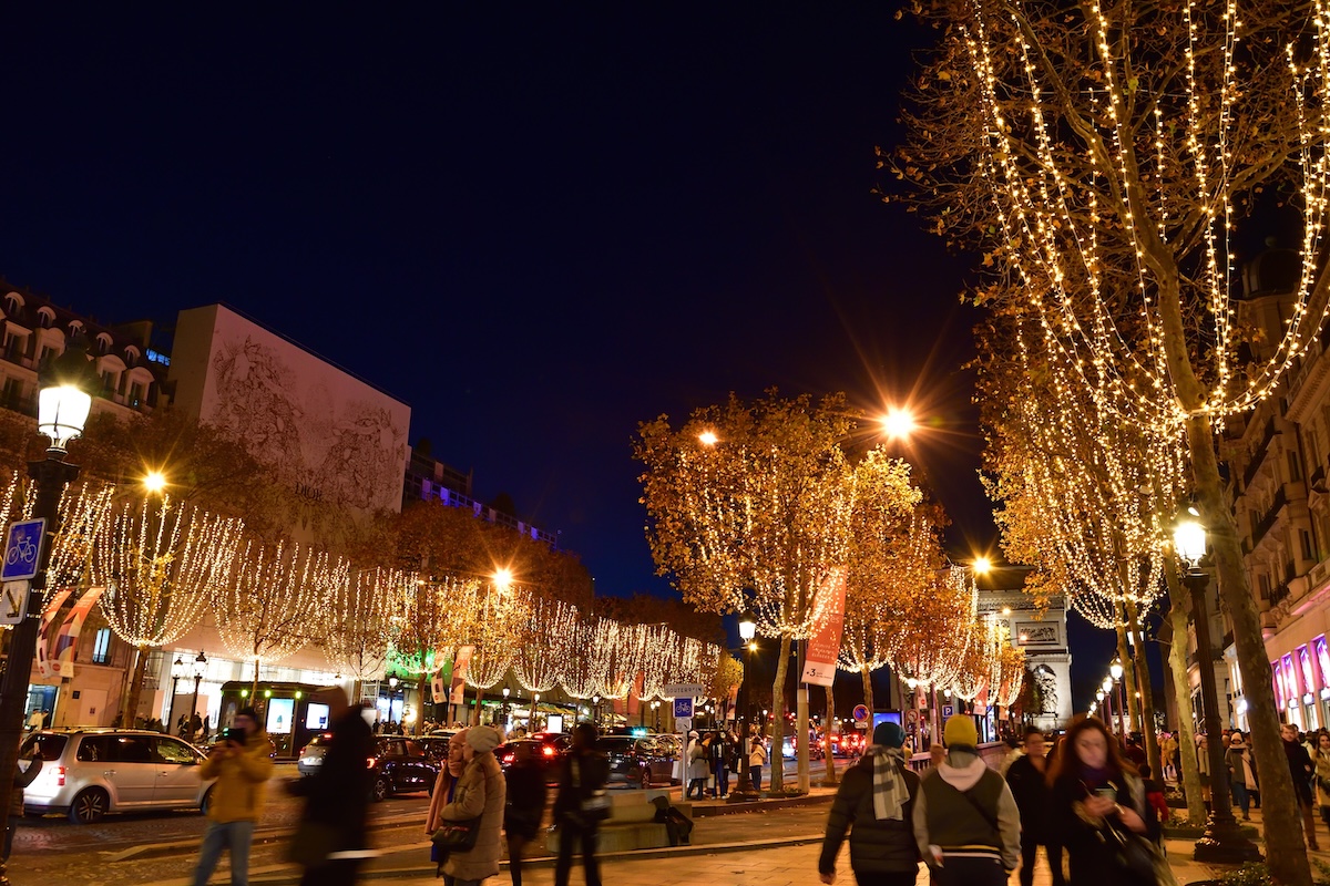 Iluminaciones de los Campos Elíseos