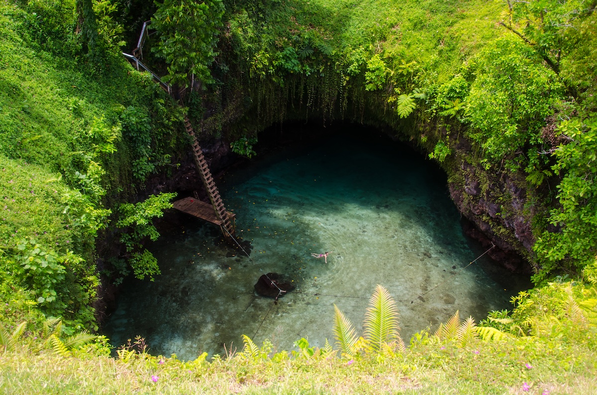 Sua Ocean Trench