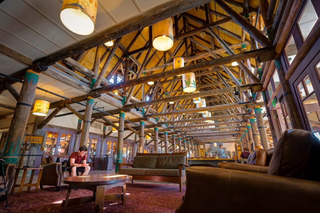 Paradise Inn Inside