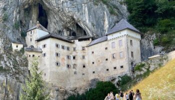 Predjama Castle