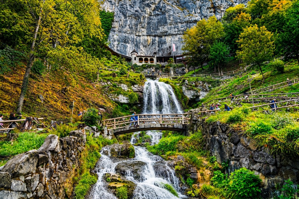 St. Beatus Caves