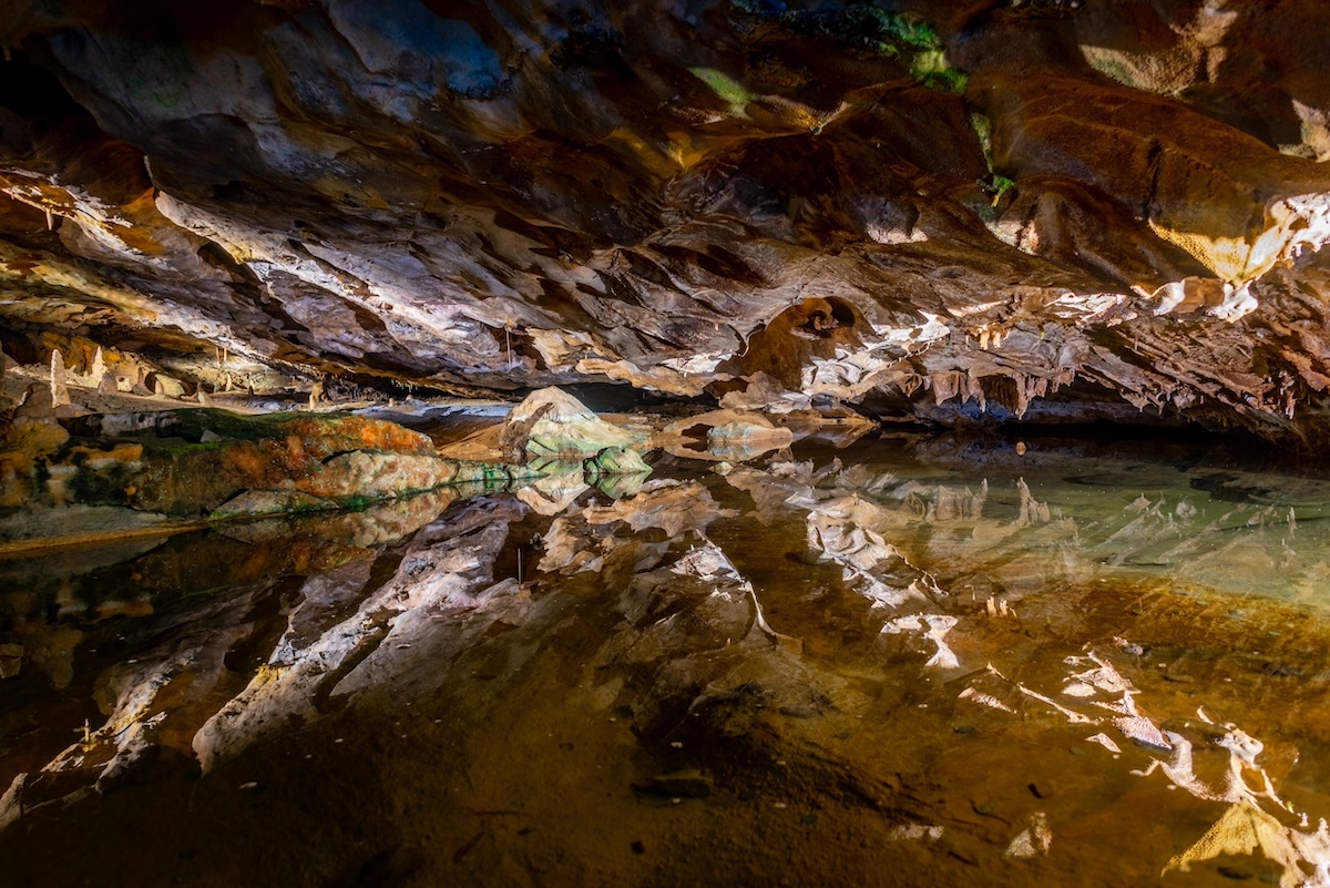St. Beatus Caves Inside