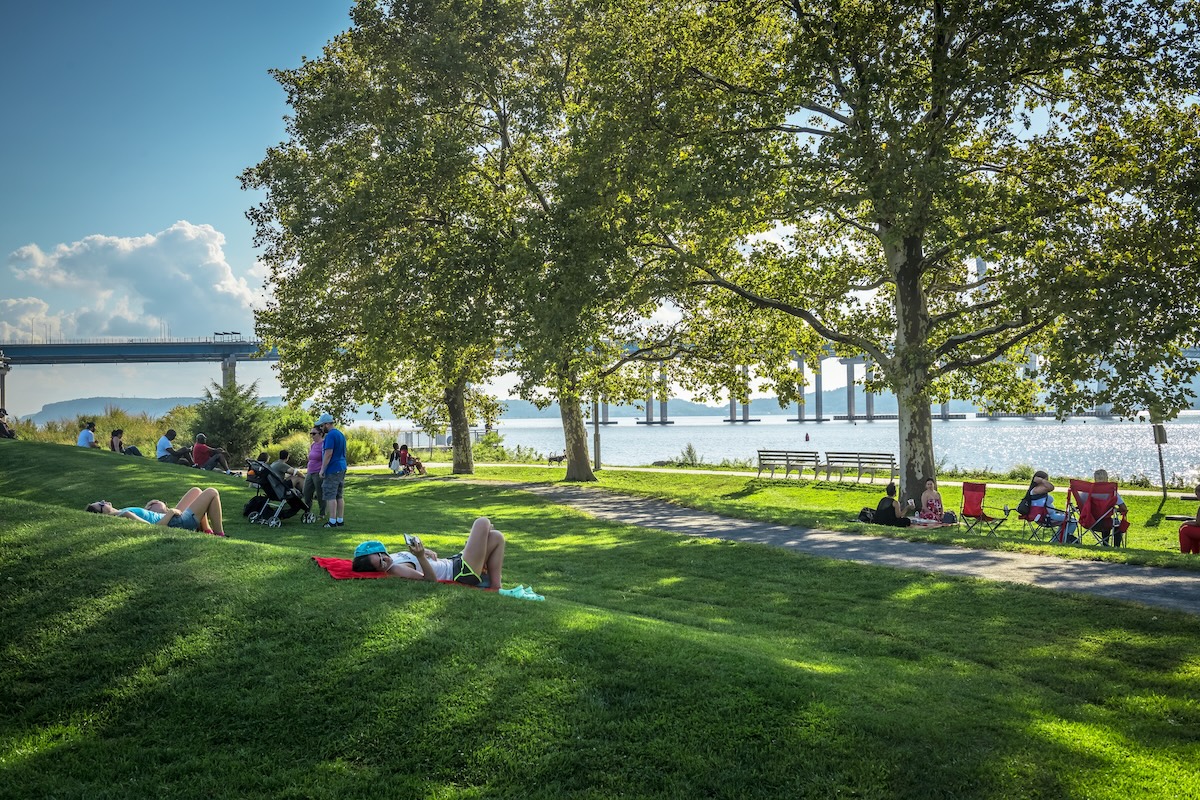 Hudson River Walk Park