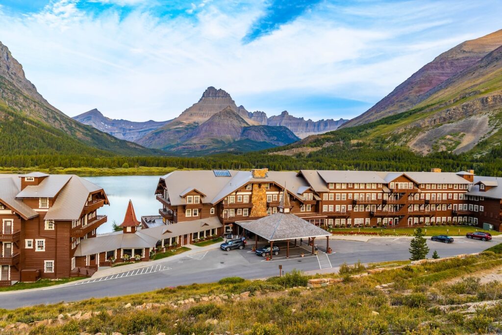 Many Glacier Hotel