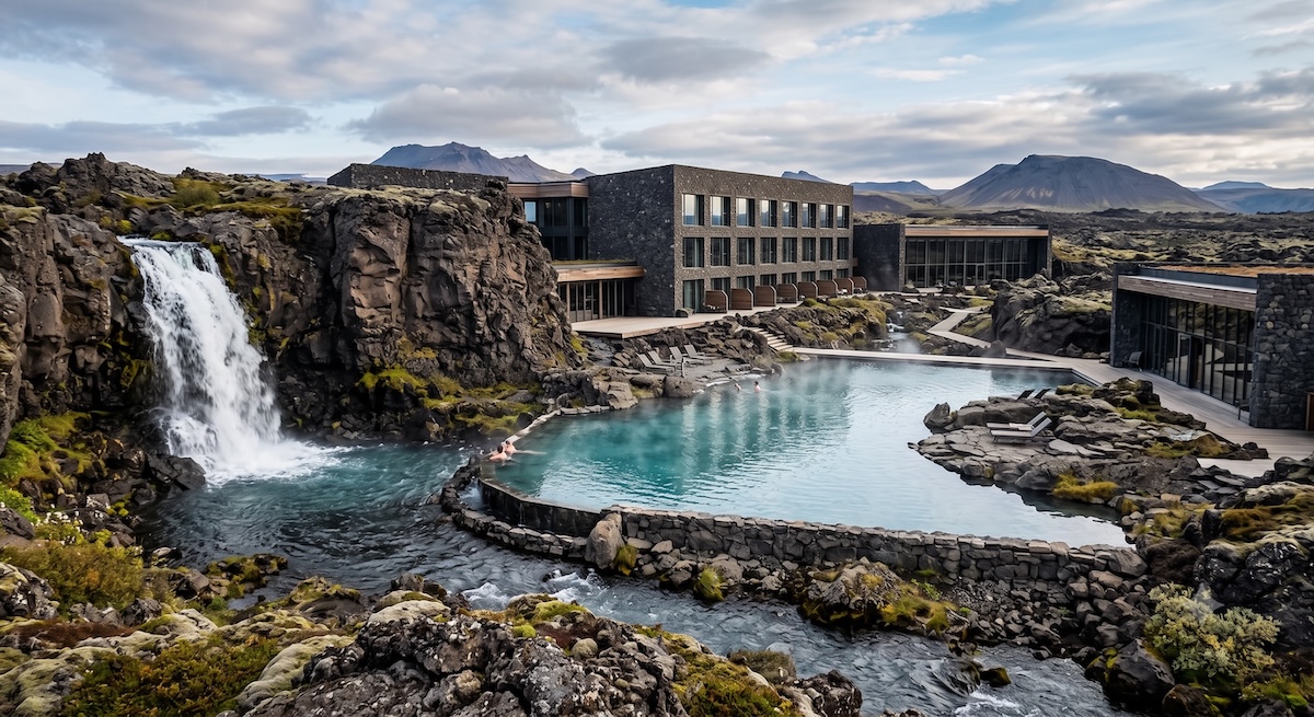 Obsidian Cascade Hotel