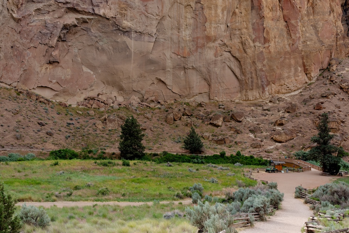hiking trail at Smith Rock State Park