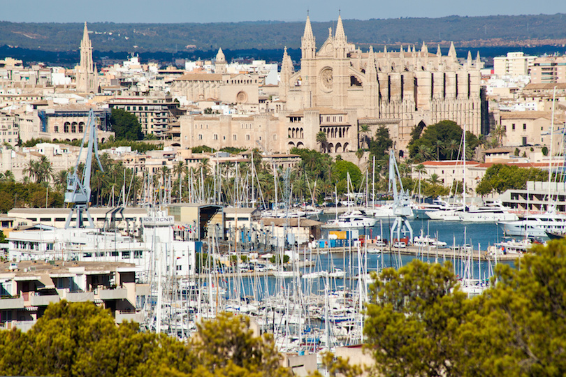 6. Nail Polish Designs in Palma de Mallorca - wide 1