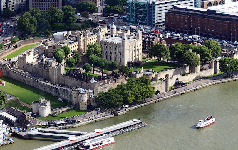 Tower of London Tempat Objek Wisata Terbaik di Inggris