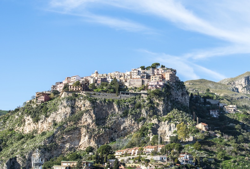 14 preciosos pueblos pequeños en Italia (con mapa)