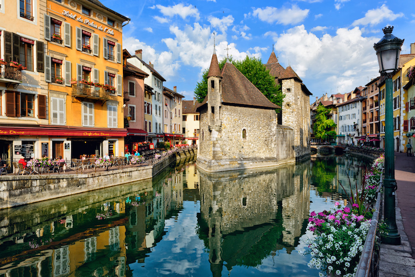 29 Top Tourist Attractions in France (with Map & Photos) - Touropia